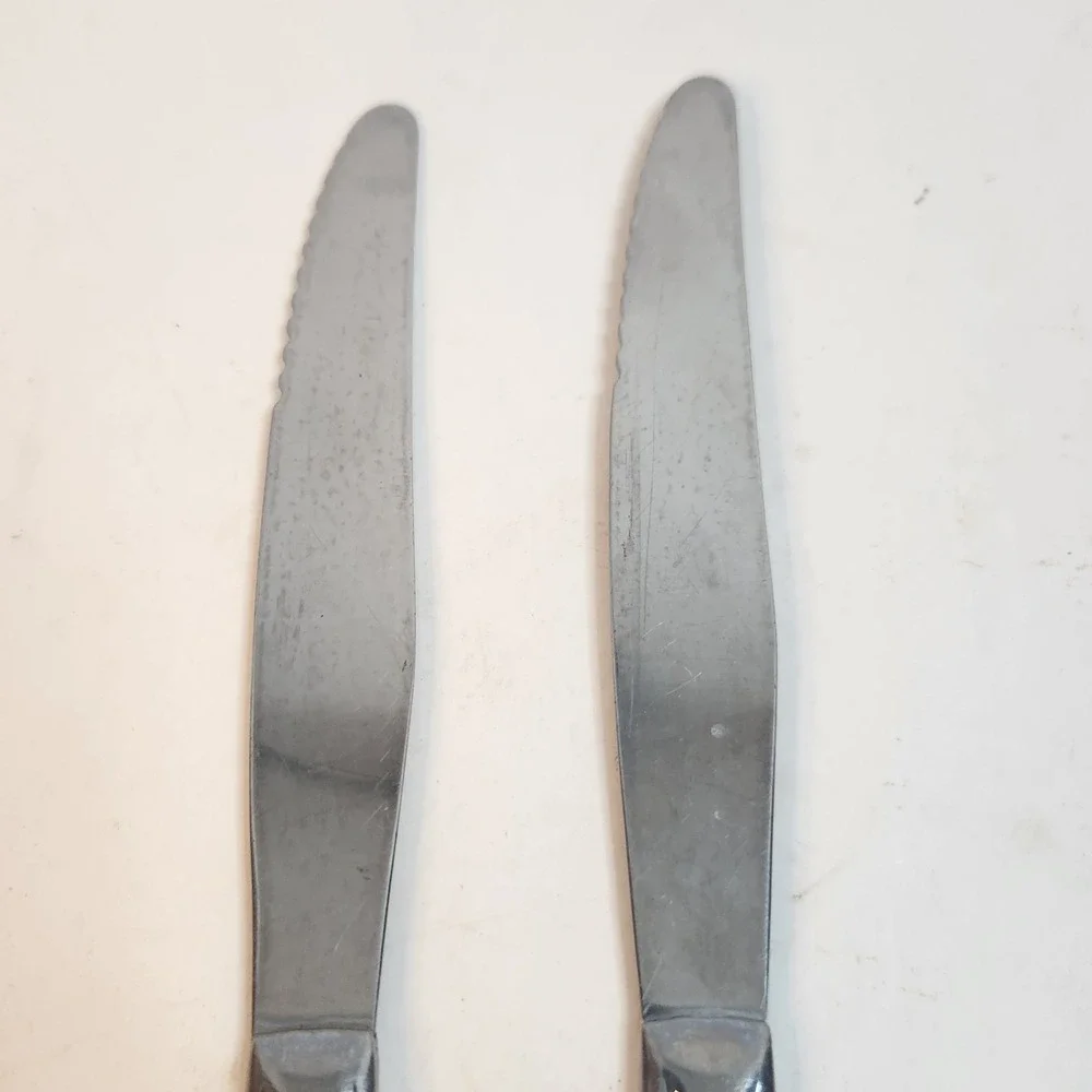 Vintage Royal Virginia Stainless Steel Dinner Knives Art Deco Replacement Pair